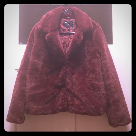Ashley By 26 International Jackets & Blazers - Burgundy faux fur jacket